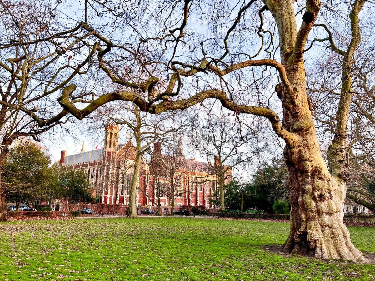 Superior Entire Apartment Between St Pauls Cathedral And Covent Garden 런던 외부 사진