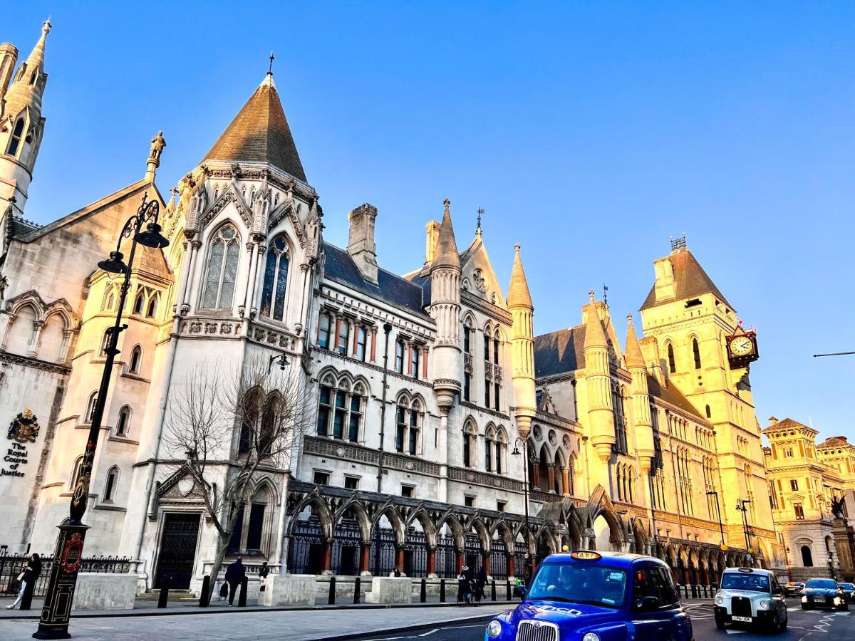 Superior Entire Apartment Between St Pauls Cathedral And Covent Garden 런던 외부 사진
