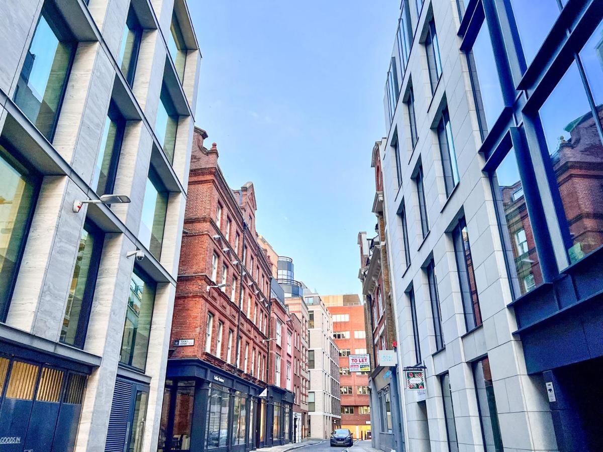 Superior Entire Apartment Between St Pauls Cathedral And Covent Garden 런던 외부 사진